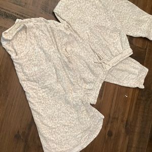 iRelax pajamas. Size M.‎